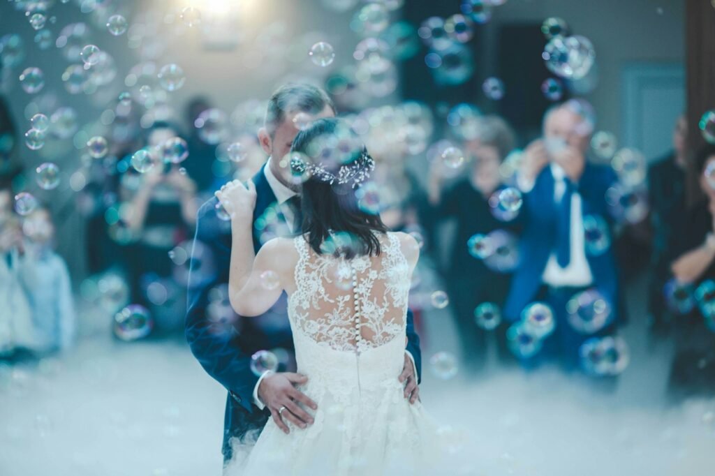 First dance in low fog effect with bubbles surrounding | Upshot SFX | Special Effects Rental Service in Dubai, UAE